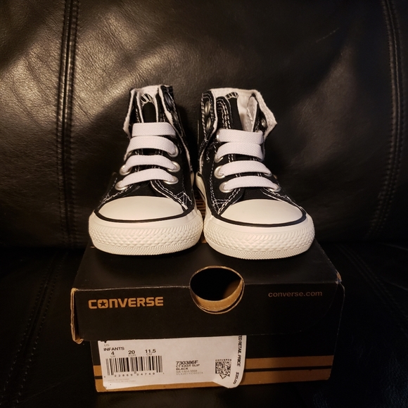 Converse - Picture 2 of 3